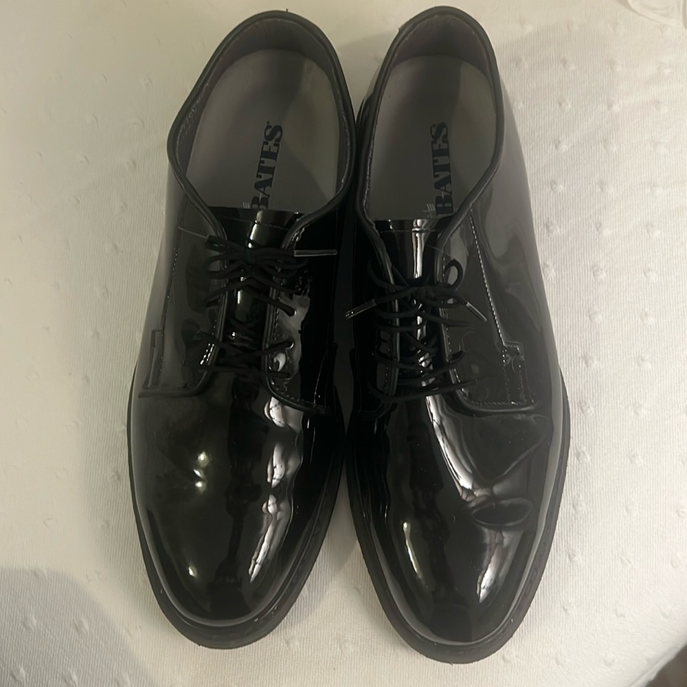Bates Vibram Mens Dress Shoes Black Shiny Leather Size 13 D